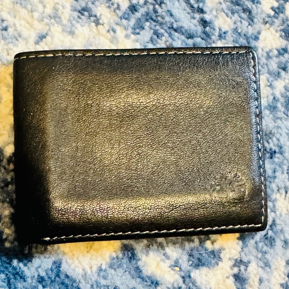 Timberland Men's Genuine Leather Billfold Wallet Black